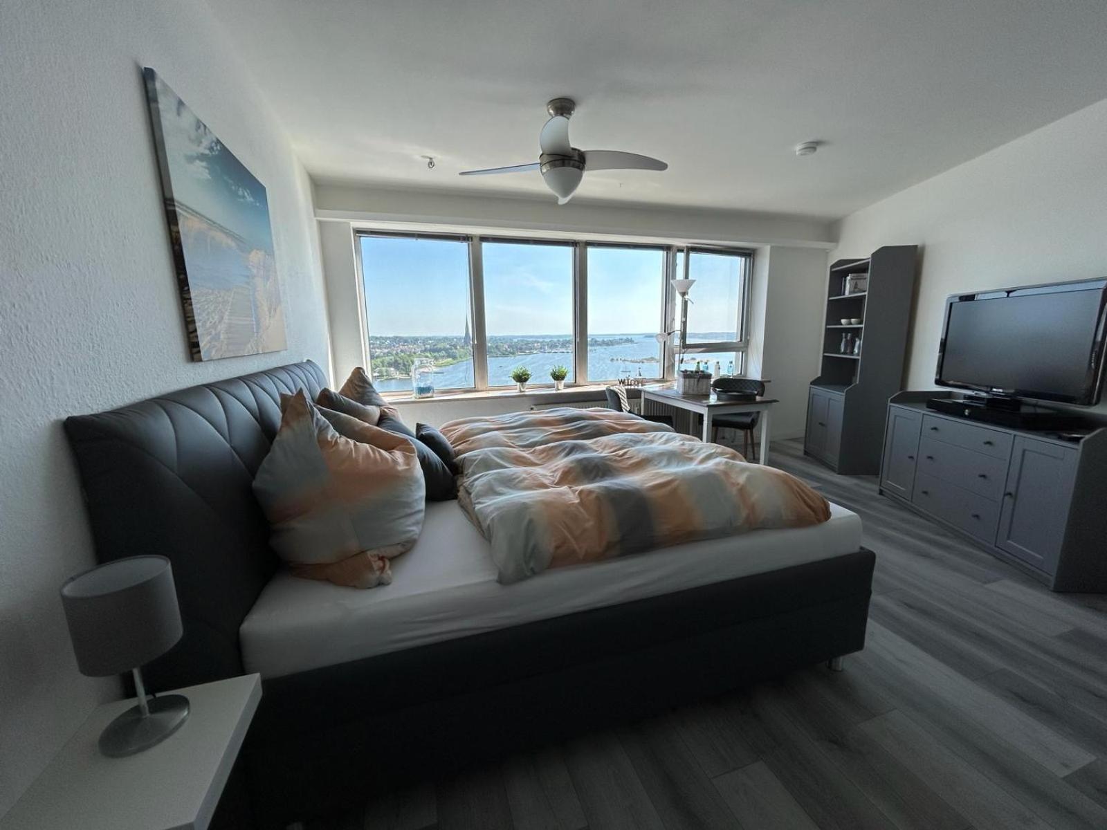 „Bellevue“ Apartment Шлесвиг Екстериор снимка